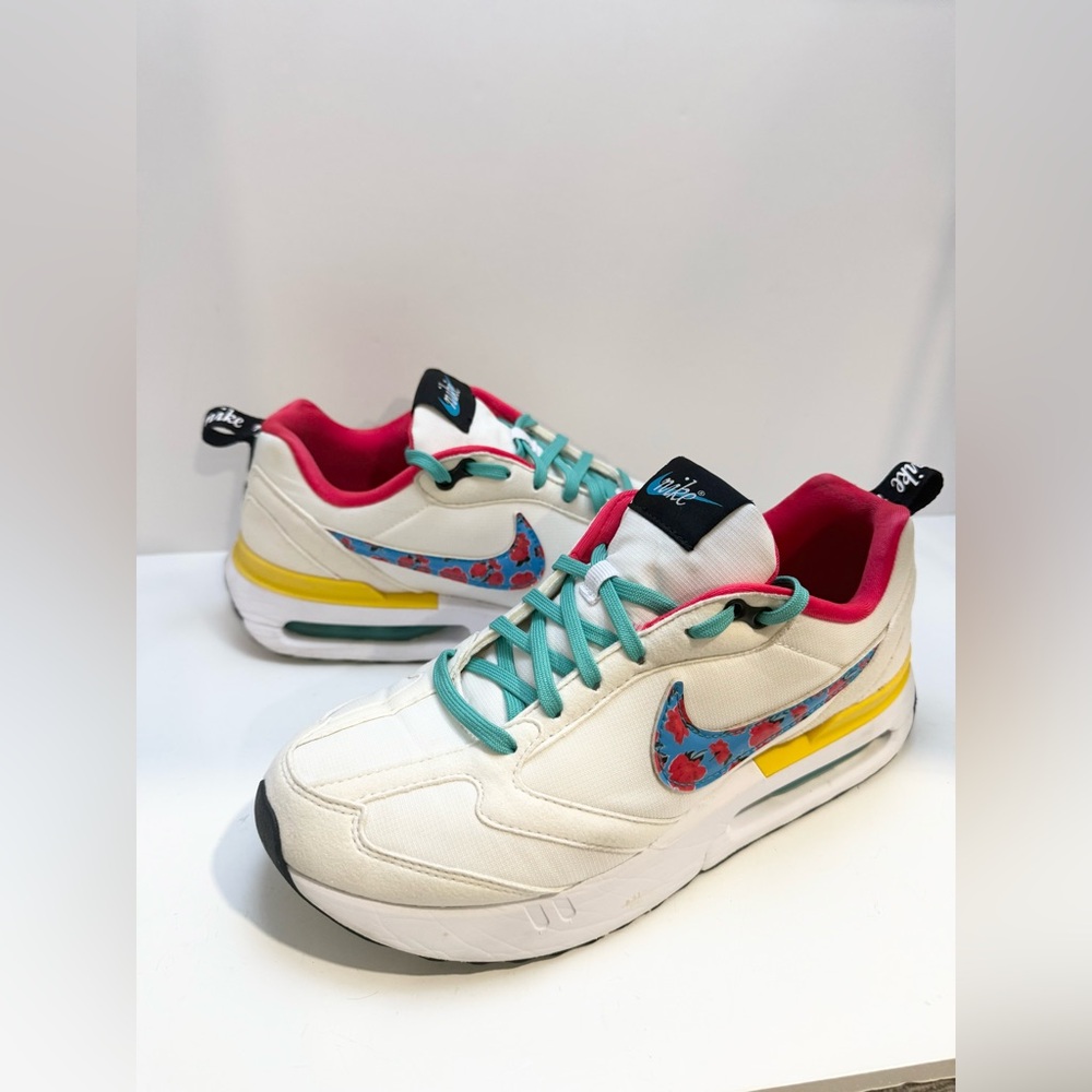 Nike Air Max Dawn Floral Swoosh White/Multicolor Sneakers Shoes 5.5Y
